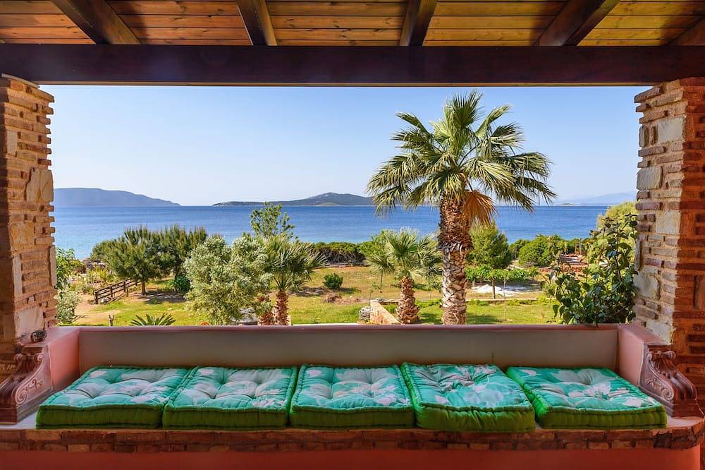 Eine Villa direkt am Strand in Euböa