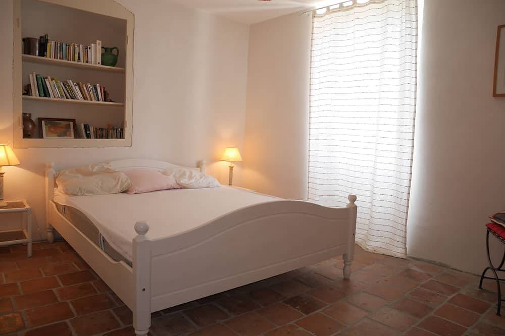 Maison Familiale Tout Confort à Vallon Pont D'arc, Dans Quartier Calme in Vallon-Pont-d'Arc, Gorges de l’Ardèche