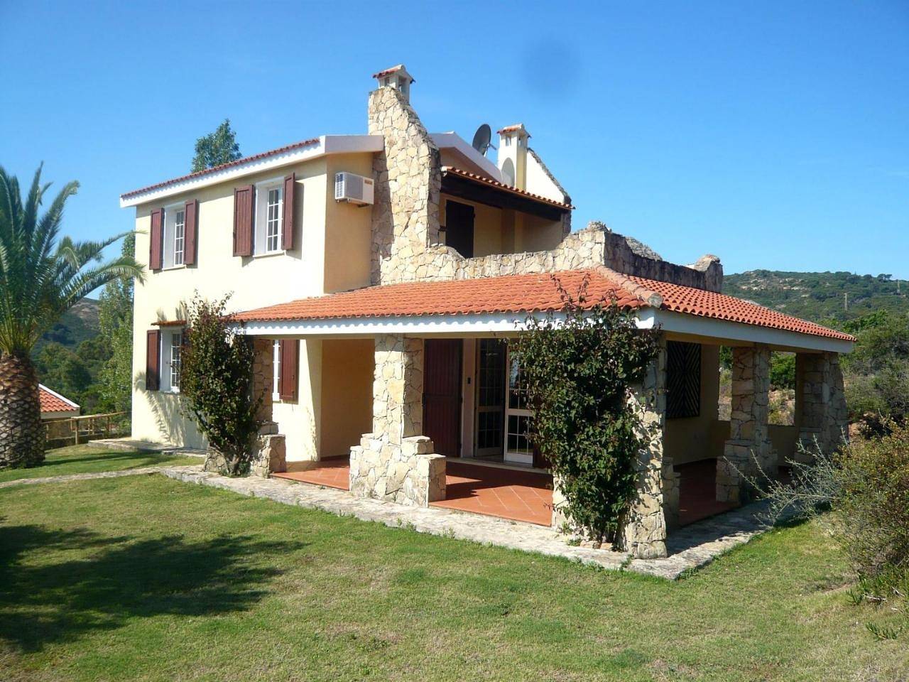 Villa Casanova 2 (8 Adults) in Santa Margherita di Pula, Pula e dintorni