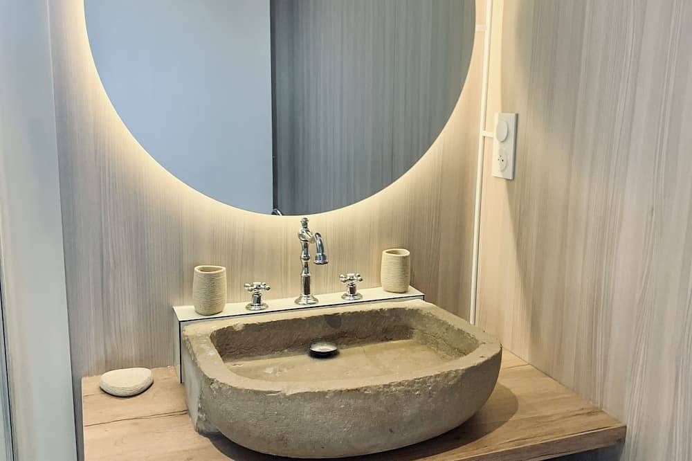 Logement Atypique et Responsable Avec Jardin in Grasse, Cannes und Umgebung