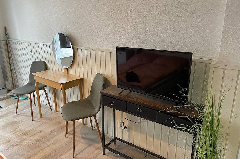 Ganze Wohnung, Handwerkerwohnung \"Daniel\" in Halle mit Stellplatz in Halle (Saale), Saale-Unstrut