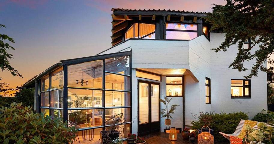 Villa for 6 personer, Balkong og Terrasse i tillegg til Badebasseng og Utsikt i Stavanger 