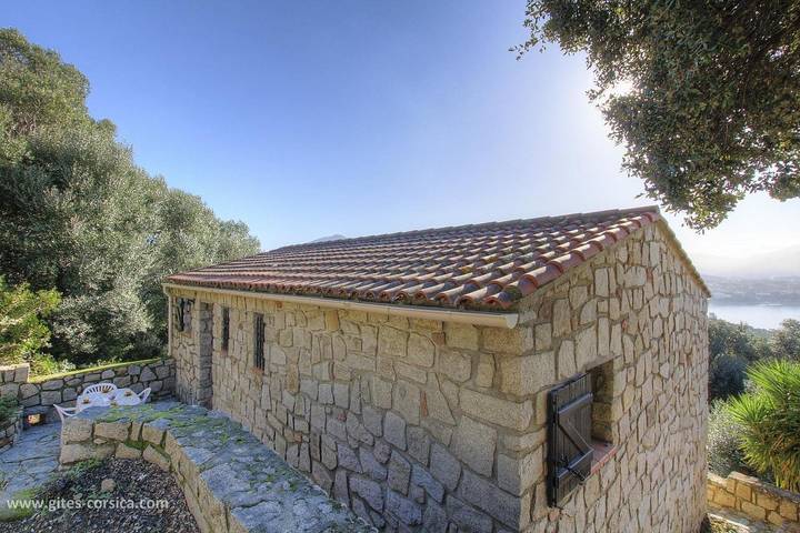 Gîte pour 4 personnes, avec jardin et balcon