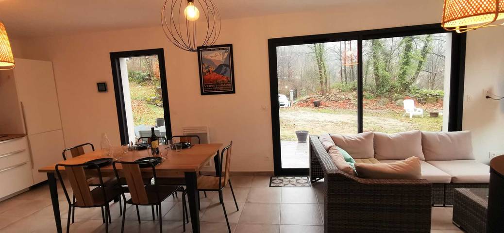 Gîte pour 4 personnes, avec terrasse - 1