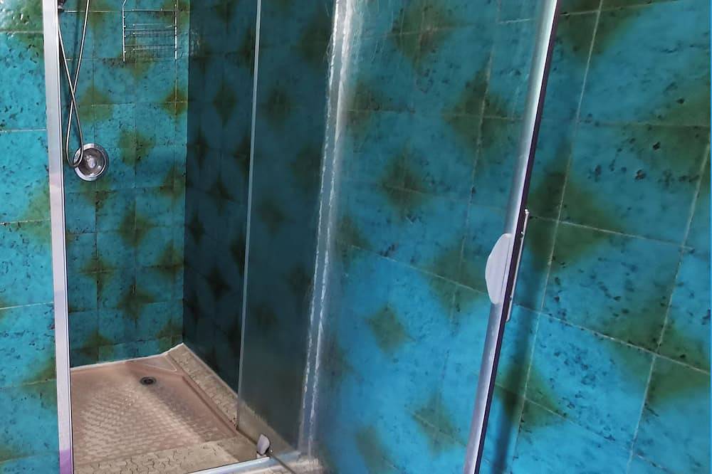 La suite junior Pivoine, au 1er étage (40m2) in Lourdes, Hautes-Pyrénées
