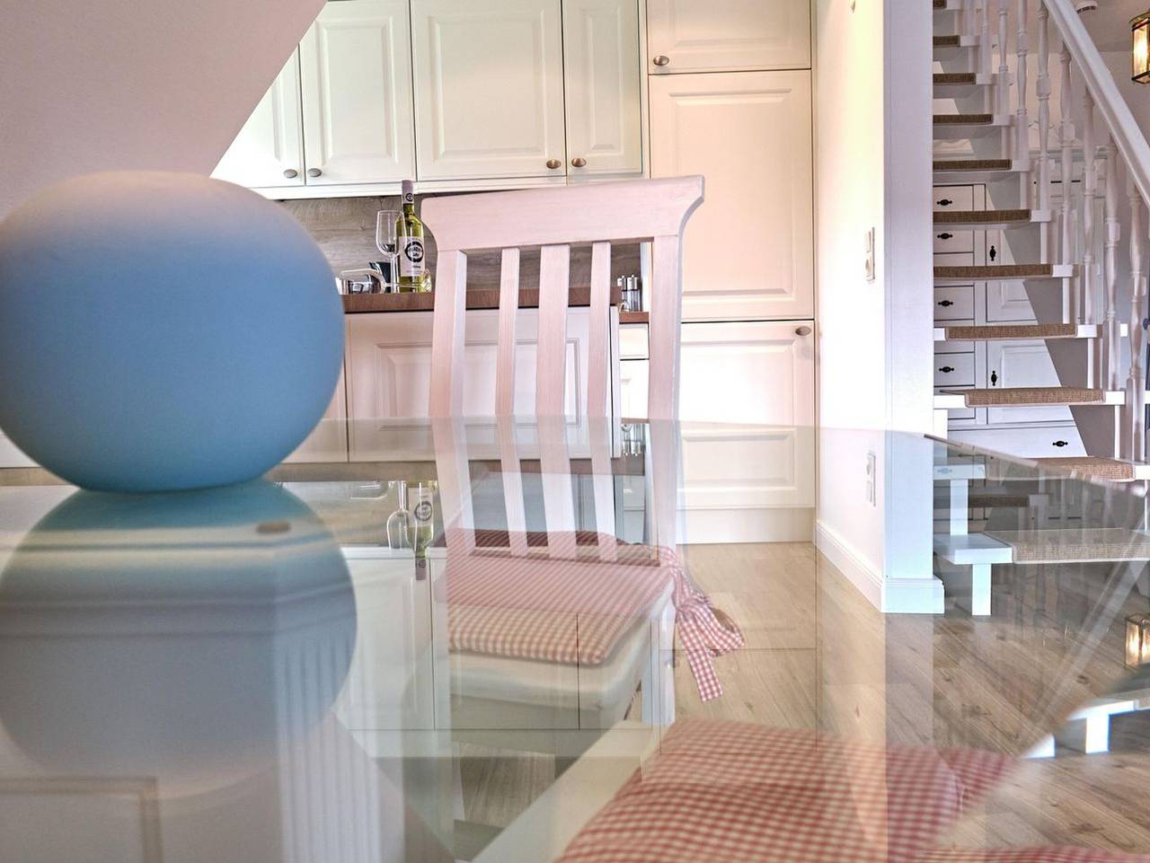 Ganze Ferienwohnung, Sharky Bay - Die reetgedeckte, gepflegte Anlage liegt auf einem ca. 2000 m² großem Grundstück in Keitum, Sylt (Gemeinde)