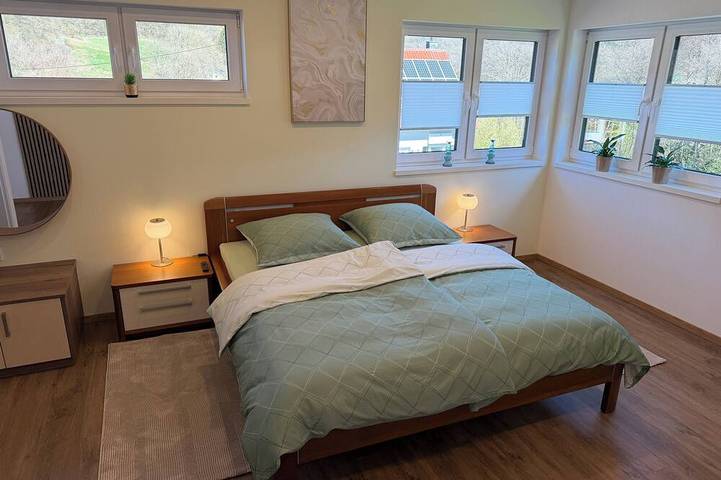 Familienfreundliches Ferienhaus in Kopp/Vulkaneifel mit 2 Bädern und Traumküche in Kopp, Vulkaneifel