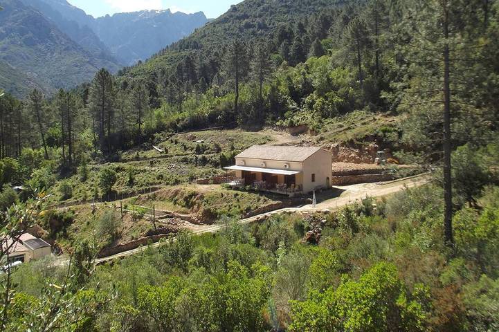 Gîte pour 5 personnes, avec terrasse à Manso (homonymie) - 3