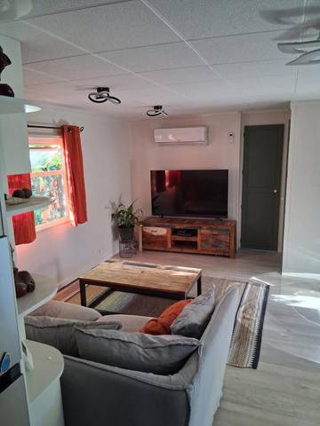 Gîte pour 4 personnes, avec jardin et terrasse à Saint-Paulet-de-Caisson