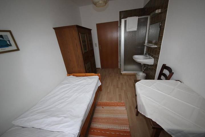 Hotel für 2 Personen, mit Terrasse, mit Haustier in Linz - 3