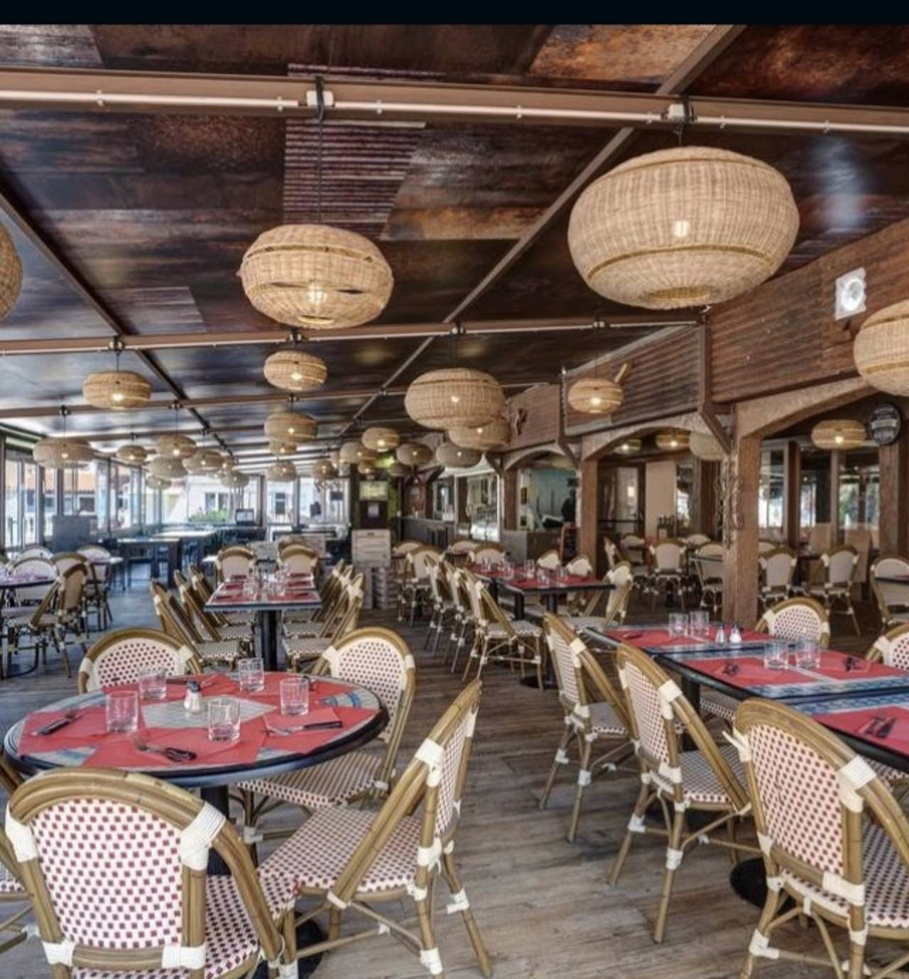 Acogedor bungalow en Puget-sur-Argens con piscina compartida in Puget-sur-Argens, Region de Draguignan