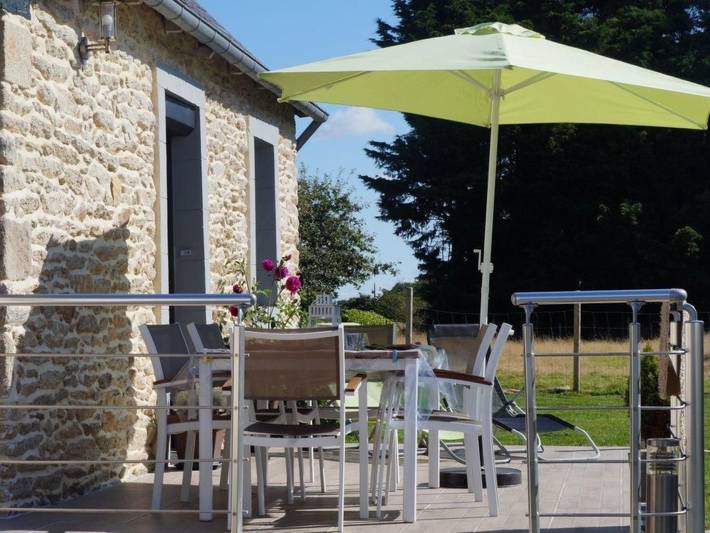 Location de vacances pour 7 personnes, avec terrasse et jardin à Plonéour-Lanvern - 2