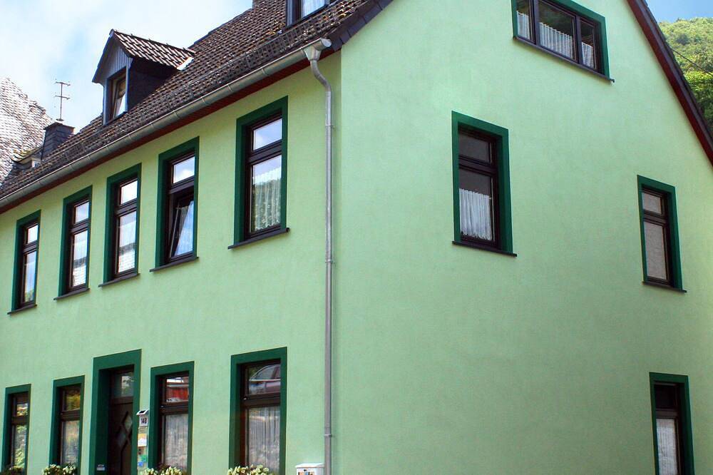 Ganze Wohnung, ***Fewo Nr. 1 / Paterre / nur 1 km vom Stadtzentrum und Ohne Bahnlärm in Bacharach, Landkreis Mainz-Bingen