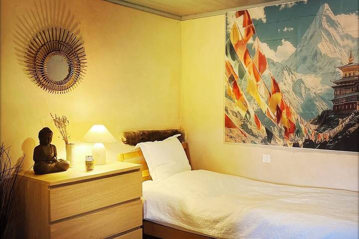 Pause nature dans la chambre du moine, espace bien-être sur place ! in Saint-Arcons-d'Allier, Haute-Loire