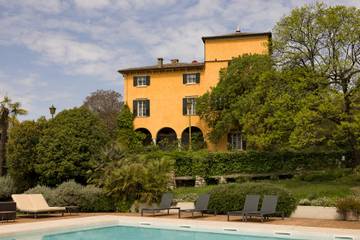 Villa für 10 Personen, mit Whirlpool und Garten sowie Terrasse in Verona