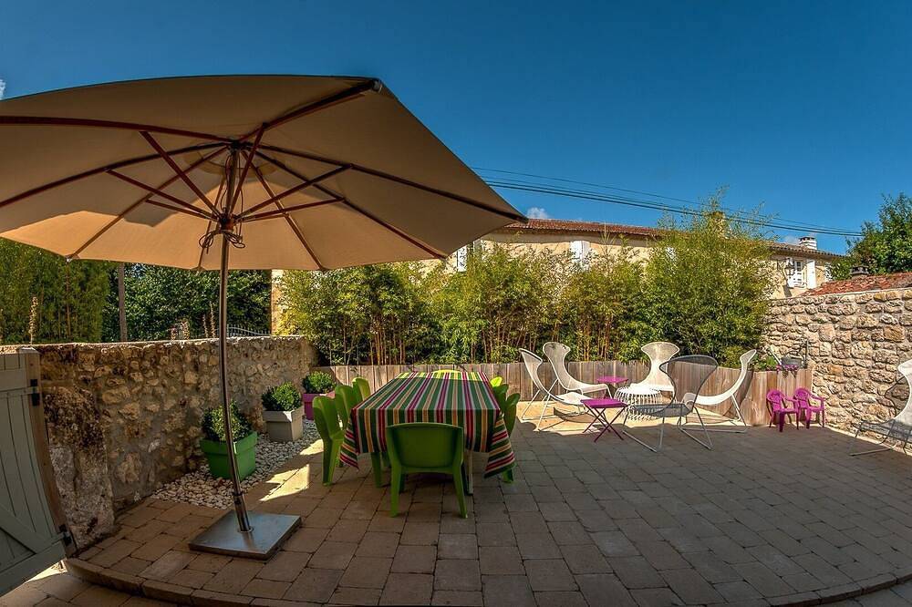 Charming 18th-century house near Larressingle castle (Gers) in Larressingle, Gers