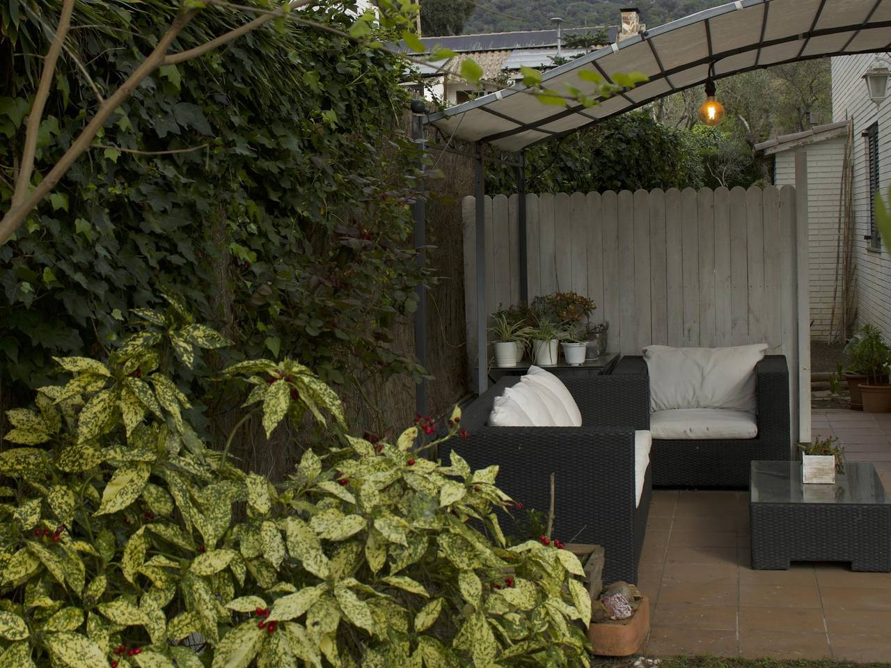 Ganze Ferienwohnung, Ferienwohnung für 2 Personen mit Pool in Urbanizacion Montcabrer, Cabrils