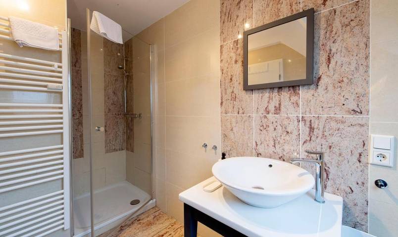 Ferienwohnung für 8 Personen, mit Terrasse und Ausblick in Bedburg-Hau - 3