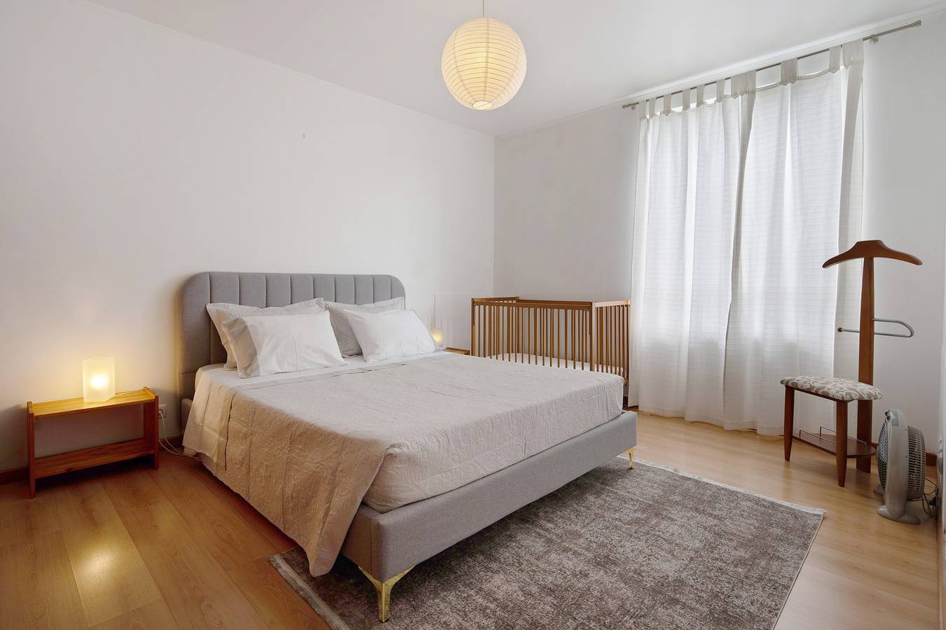 Ganze Wohnung, Ferienwohnung 'São Roque' mit Bergblick, Privatem Garten und Wi-Fi in São Miguel Island, Rosto do Cão (São Roque)