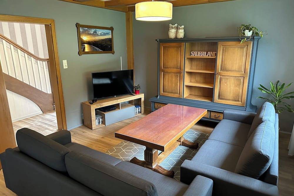 Ganze Wohnung, Modernisierte Ferienwohnung im schönen Sauerland in Meschede, Hochsauerlandkreis