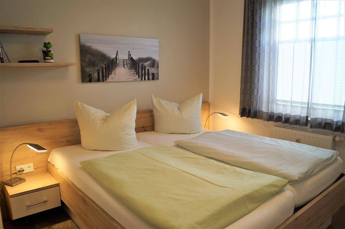 Apartamento vacacional entero, Neu möblierte Fewo in Strandnähe - Haustiere erlaubt in Ostseebad Kühlungsborn, Kühlungsborn