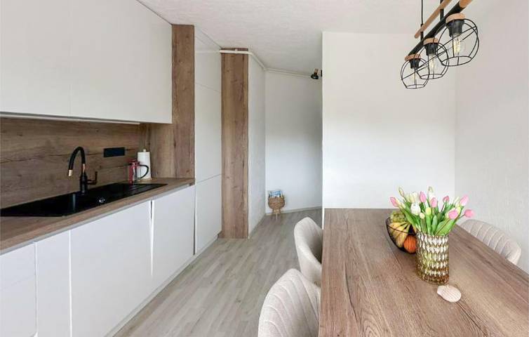 Ganze Ferienwohnung, Modernes Apartment mit 2 Schlafzimmern, Pool, WLAN und Parkplatz in Zagreb und Umgebung