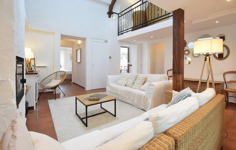 Location de vacances pour 10 personnes, avec terrasse dans Port de Saint-Vaast la Hougue - 2