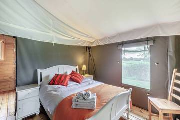 Glamping for 6 People in Herefordshire, Midlands, Photo 1