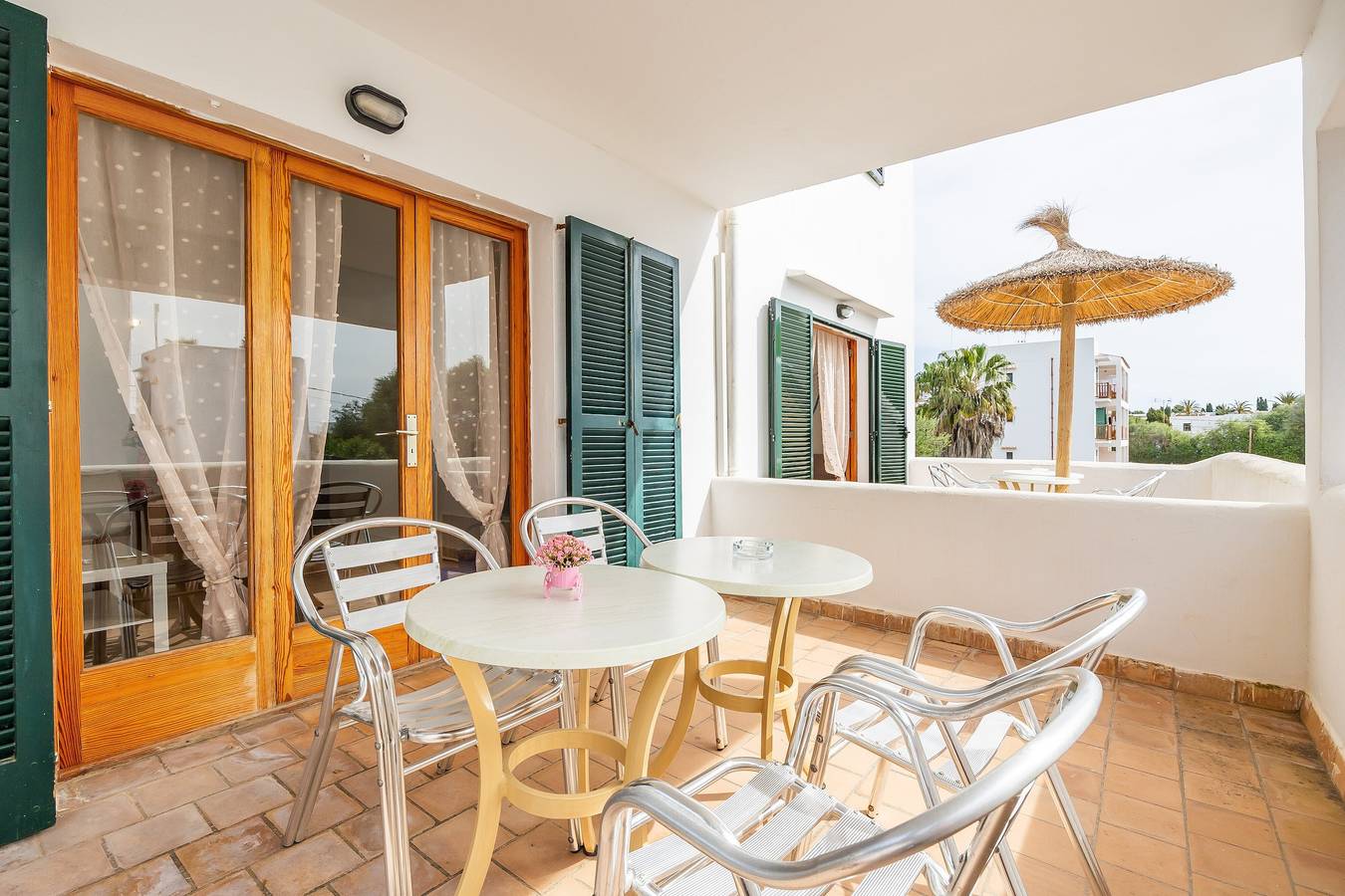 Entire apartment, Holiday Apartment "Felipe 2-4" with Terrace & Shared Pool (Tourist Taxes Included) in Cala d'Or, Santanyí