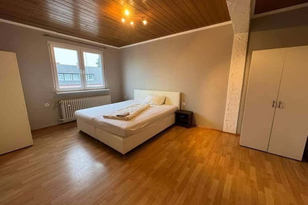 Ganze Wohnung, Zimmer in Landstuhl (Zimmer 9, Og) in Landstuhl, Saar-Nahe-Bergland