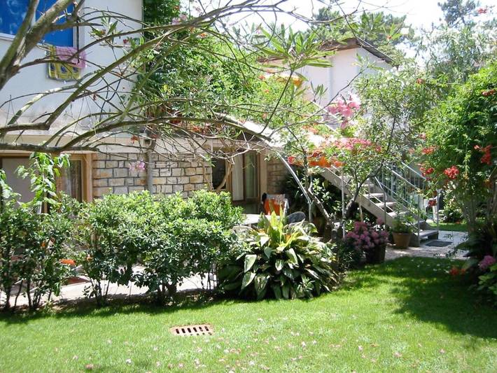 Appart’hôtel pour 5 personnes, avec jardin