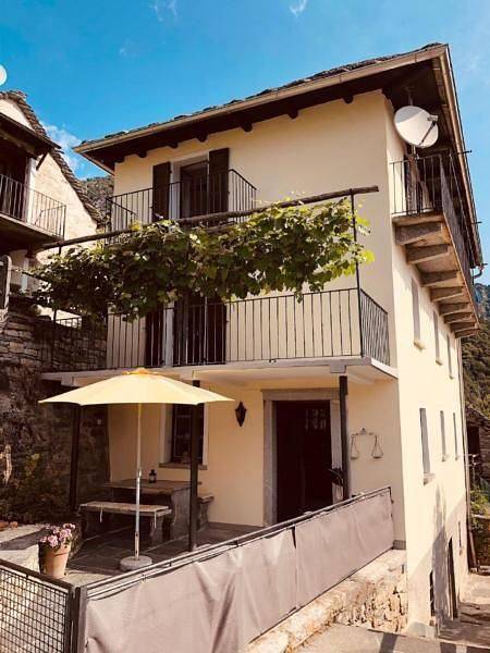 Casa Ruscada in Centovalli, Alpi Ticinesi e del Verbano