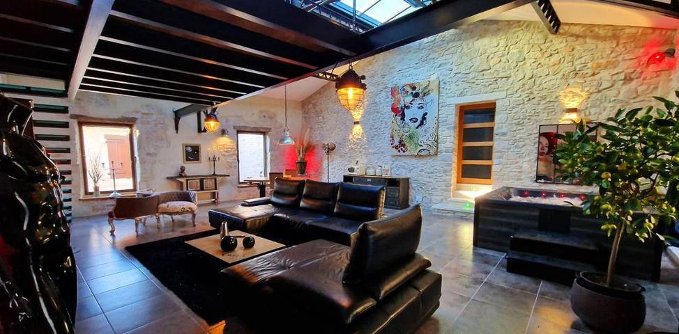 Hôtel pour 4 personnes, avec jardin ainsi que vue et sauna à Vézénobres - 4