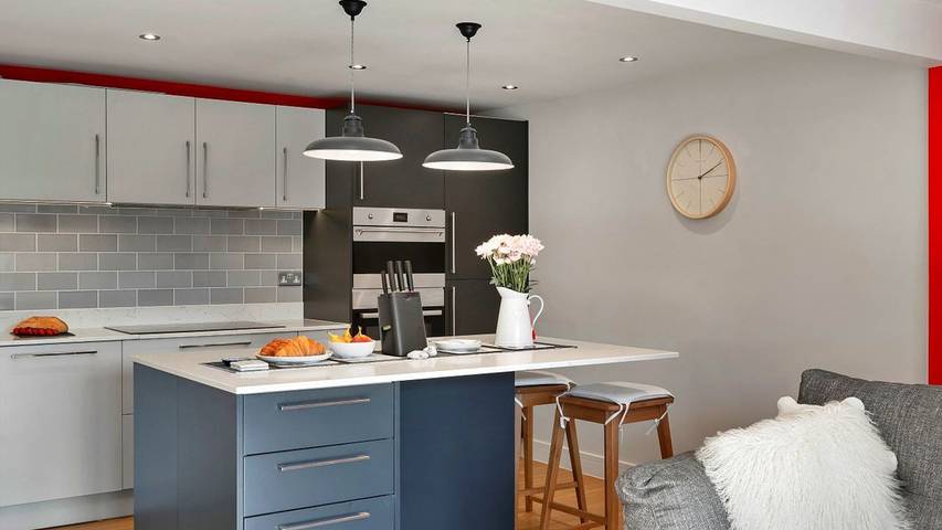Vacation apartment for 2 people, with yard in Devon
