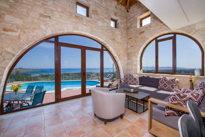 Location de vacances pour 6 personnes, avec jardin dans Stalos - 3