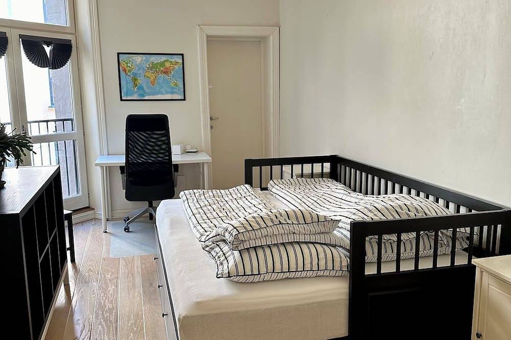 Apartamento entero, Classical 3 bedroom, 2 bath, minutes walk from Royal Palace, Shopping & Downtown in Oslo Sentrum, Oslo