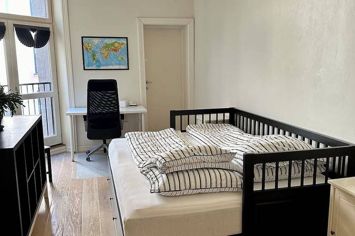 Apartamento entero, Classical 3 bedroom, 2 bath, minutes walk from Royal Palace, Shopping & Downtown in Frogner, Oslo