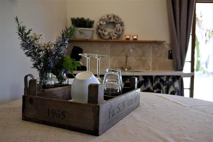 Location de vacances pour 2 personnes, avec terrasse et vue ainsi que piscine et jardin à Penne-d'Agenais - 4