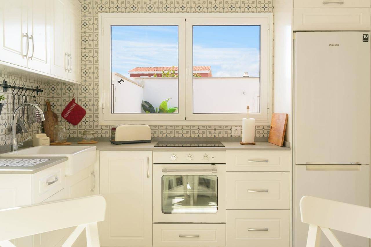 Villa con Piscina en la Playa in Telde, East Gran Canaria