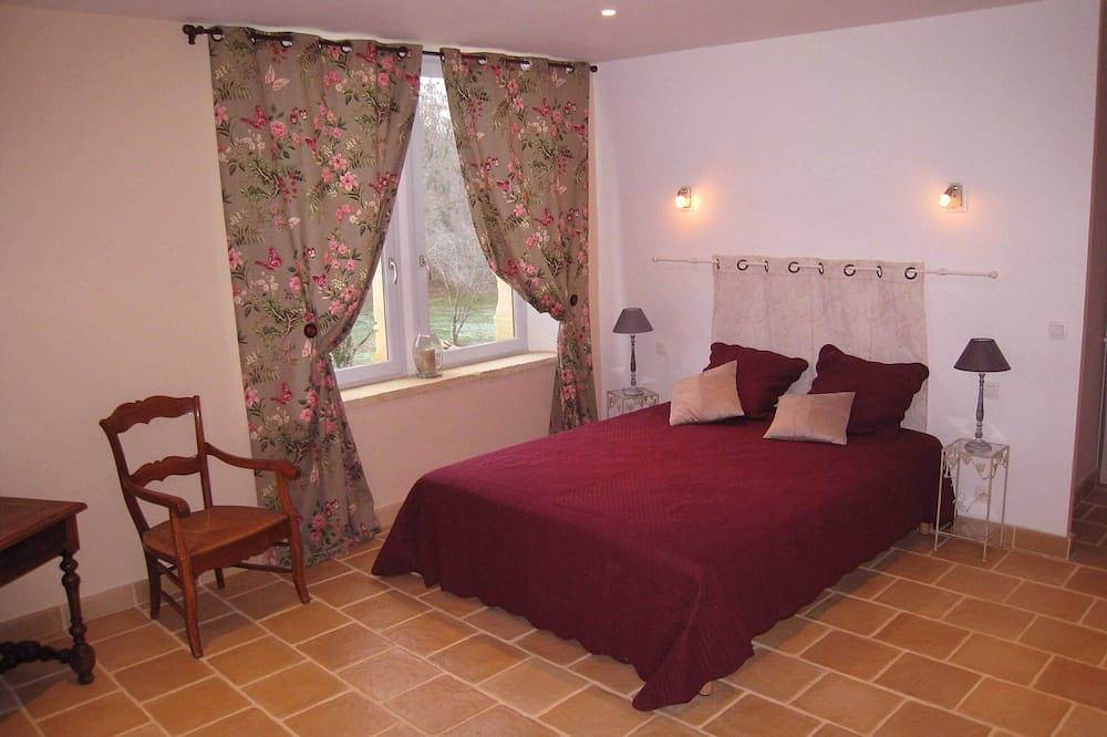 Comfortable villas in the heart of the Périgord forest in Larzac, Périgord Noir