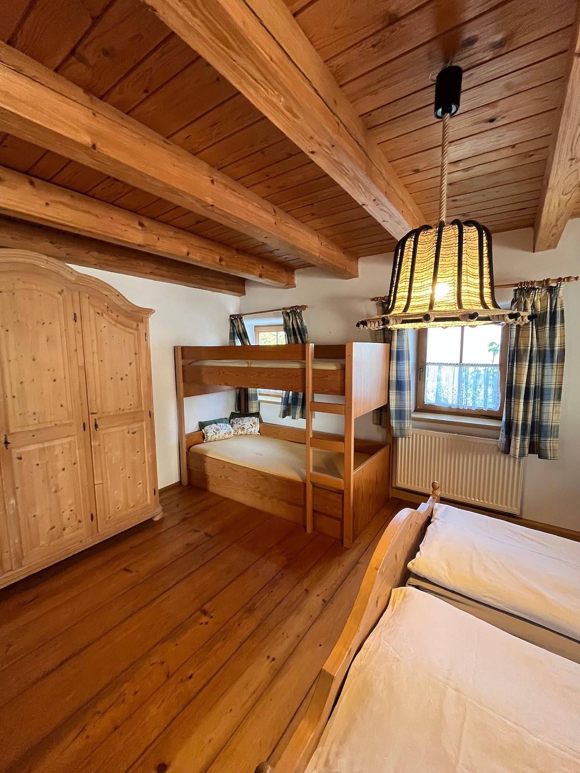 Ganze Ferienwohnung, Bio-Bauernhof Glück - Ferienwohnung auf dem Bio-Bauernhof in Tittmoning, Rupertiwinkel