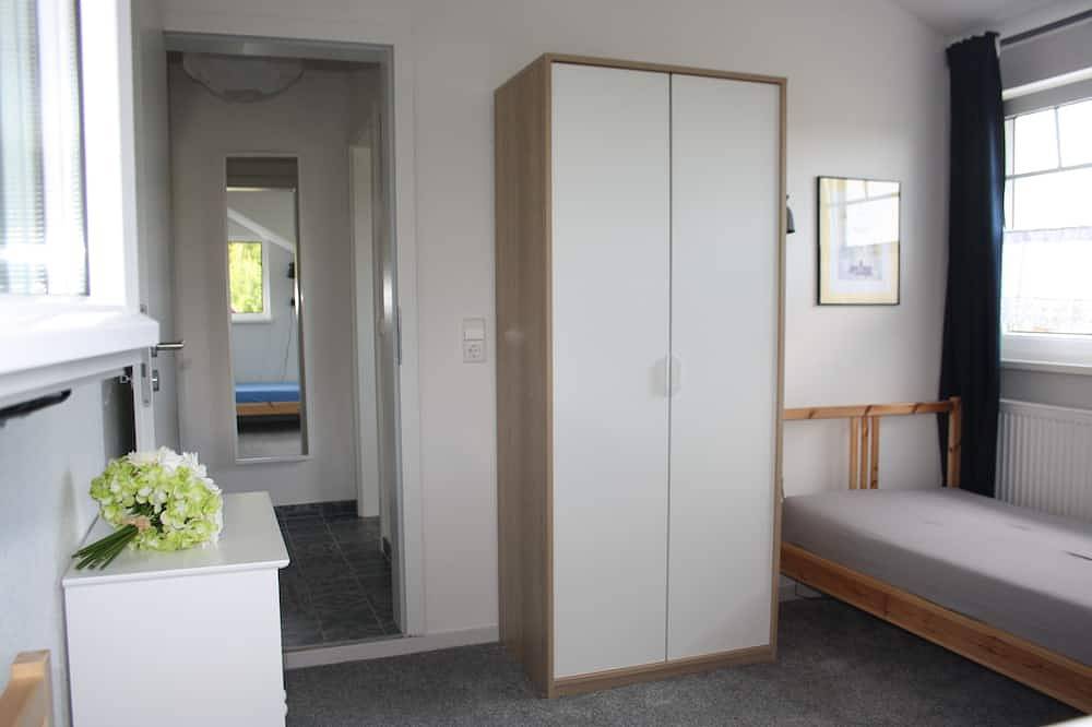 Ganze Wohnung, Charmante Ferienwohnung in Konstanz in Konstanz, Obersee (Bodensee)