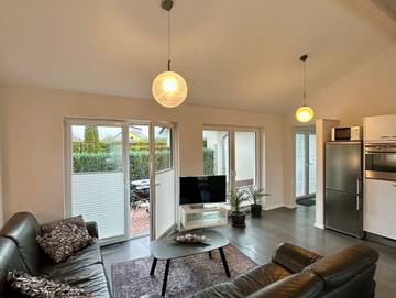 Ferienhaus für 5 Personen, mit Pool und Terrasse sowie Garten in Wismarer Bucht