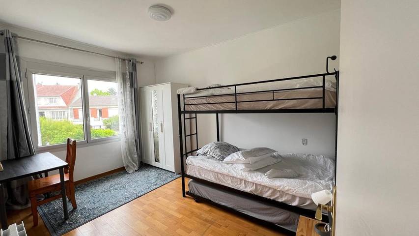 Location de vacances pour 14 personnes, avec jardin ainsi que piscine et vue à Le Perreux-sur-Marne - 4