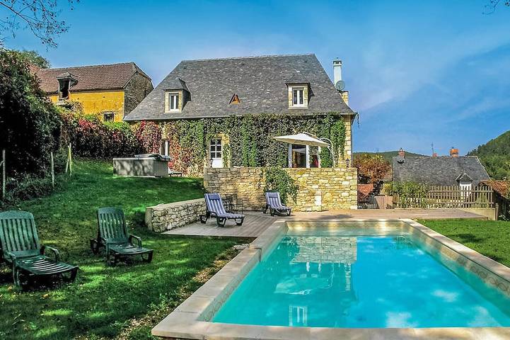 Ferienhaus für 6 Personen, mit Terrasse und Garten sowie Whirlpool - 1