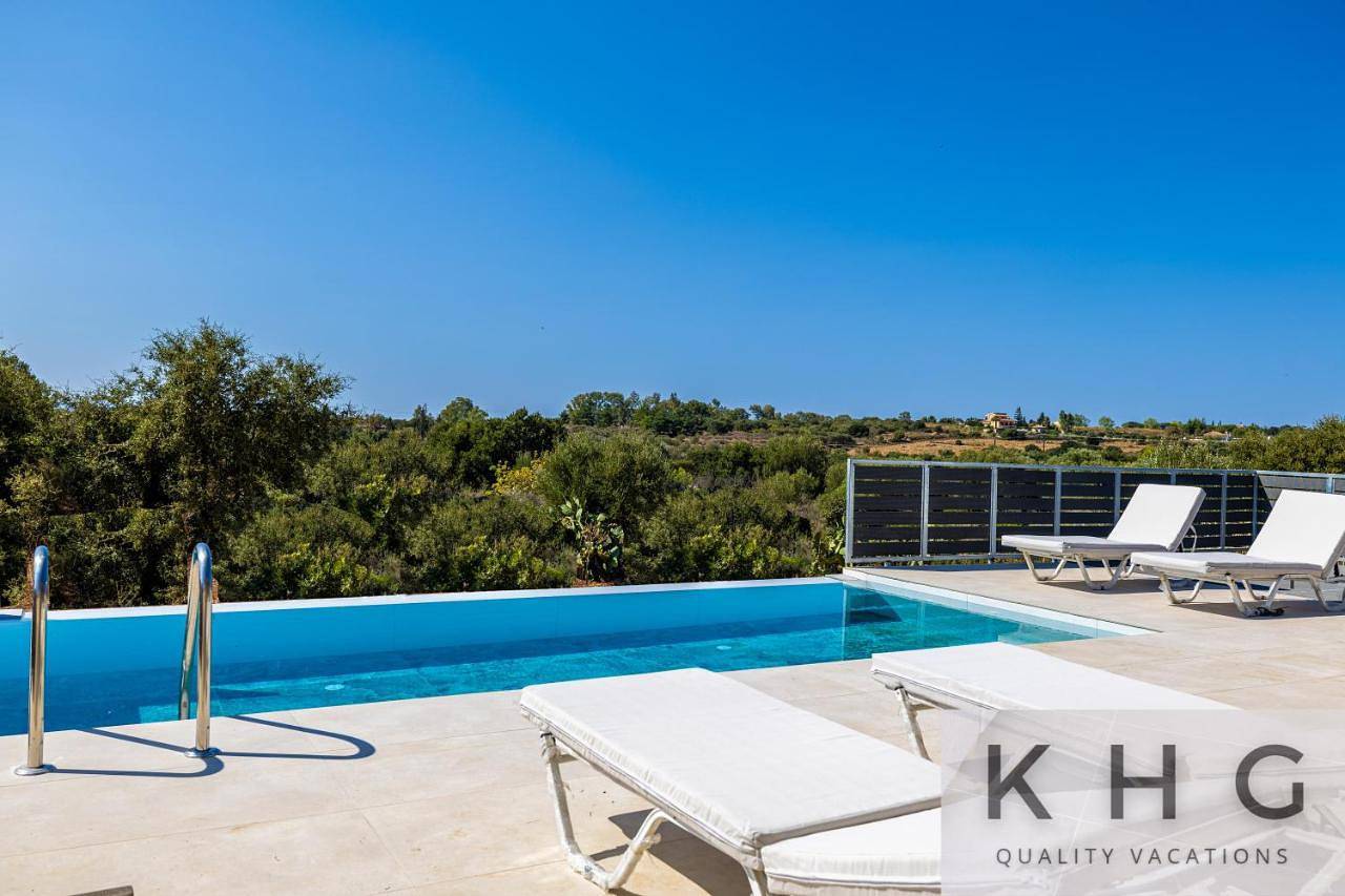 Villa with Private Pool in Καραβάδο, Κεφαλονιά