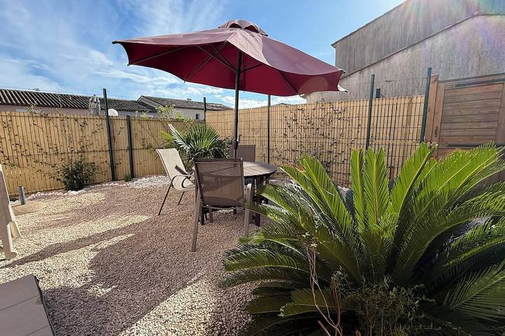 Gîte pour 4 personnes, avec piscine ainsi que jardin et balcon dans Golf Bluegreen Sainte-Maxime