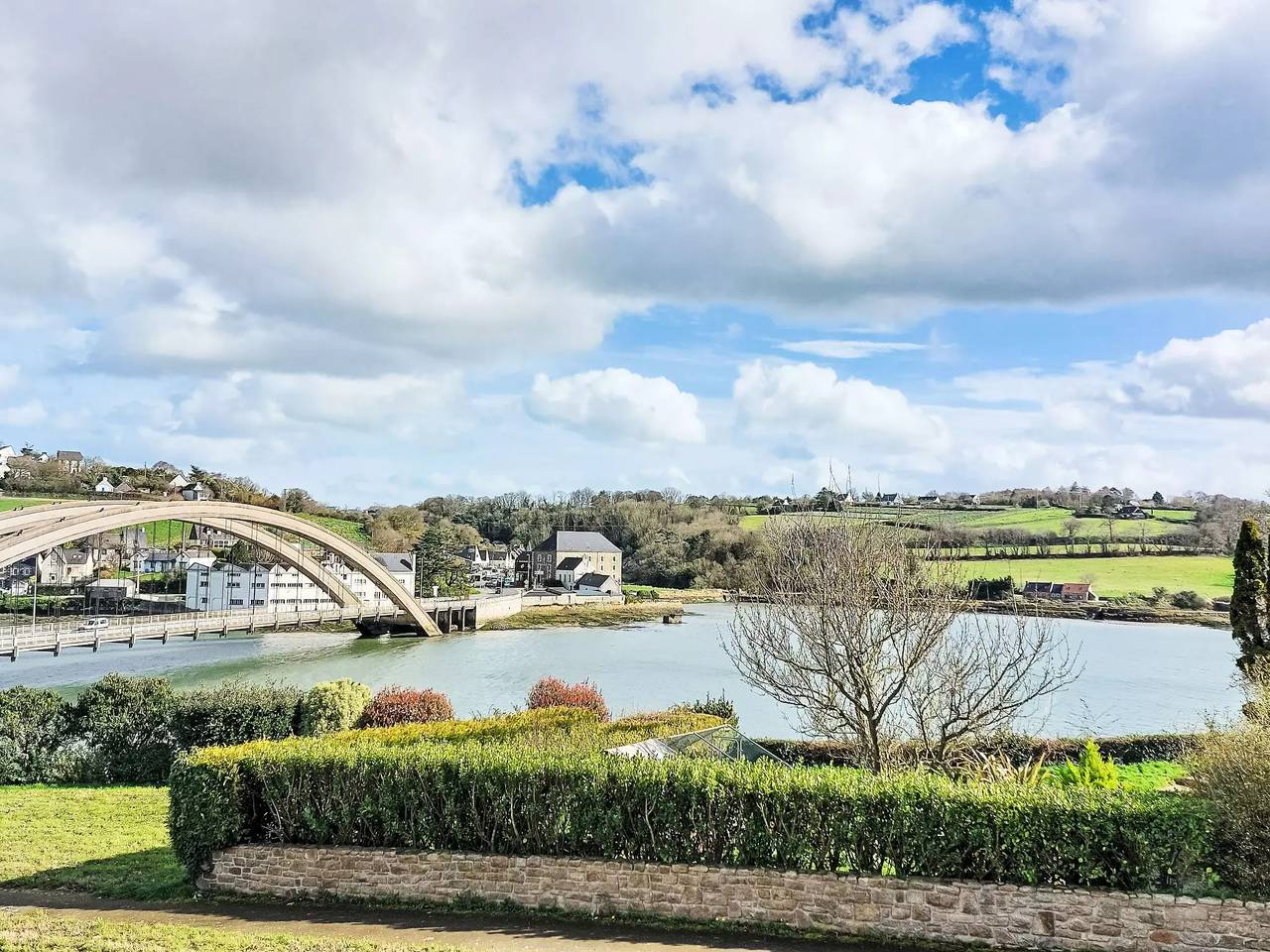 Maison 6 Personnes in Tréguier, Pink Granite Coast