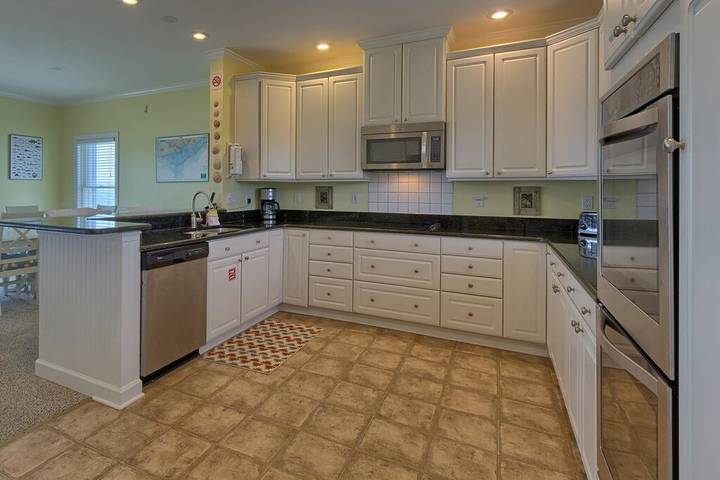 Vacation rental for 10 people, with balcony and pool in St. George Island