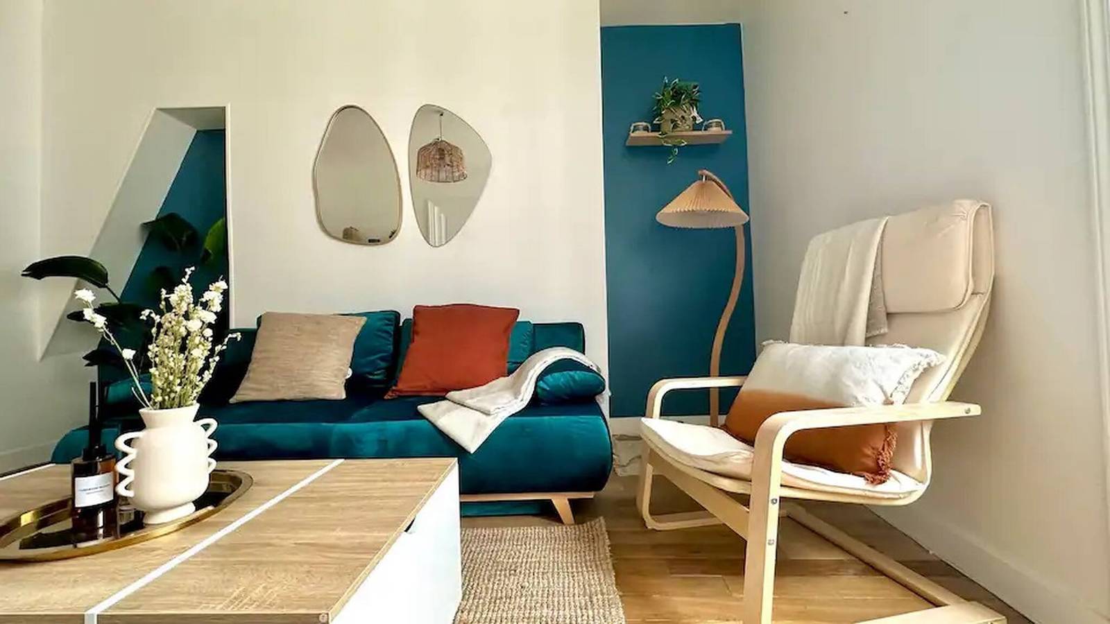 Appartement entier, Charmant appartement moderne à Puteaux avec vue sur la ville in Puteaux, Hauts-de-Seine
